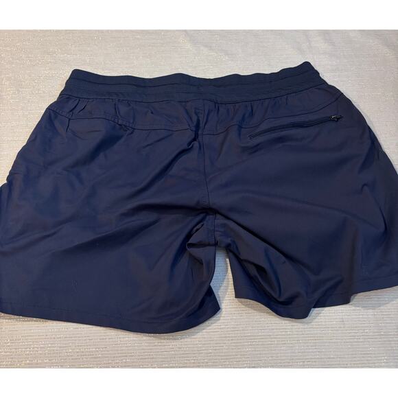 Ladies North Face Navy Athletic Shorts Large with Pocket - Picture 4 of 9